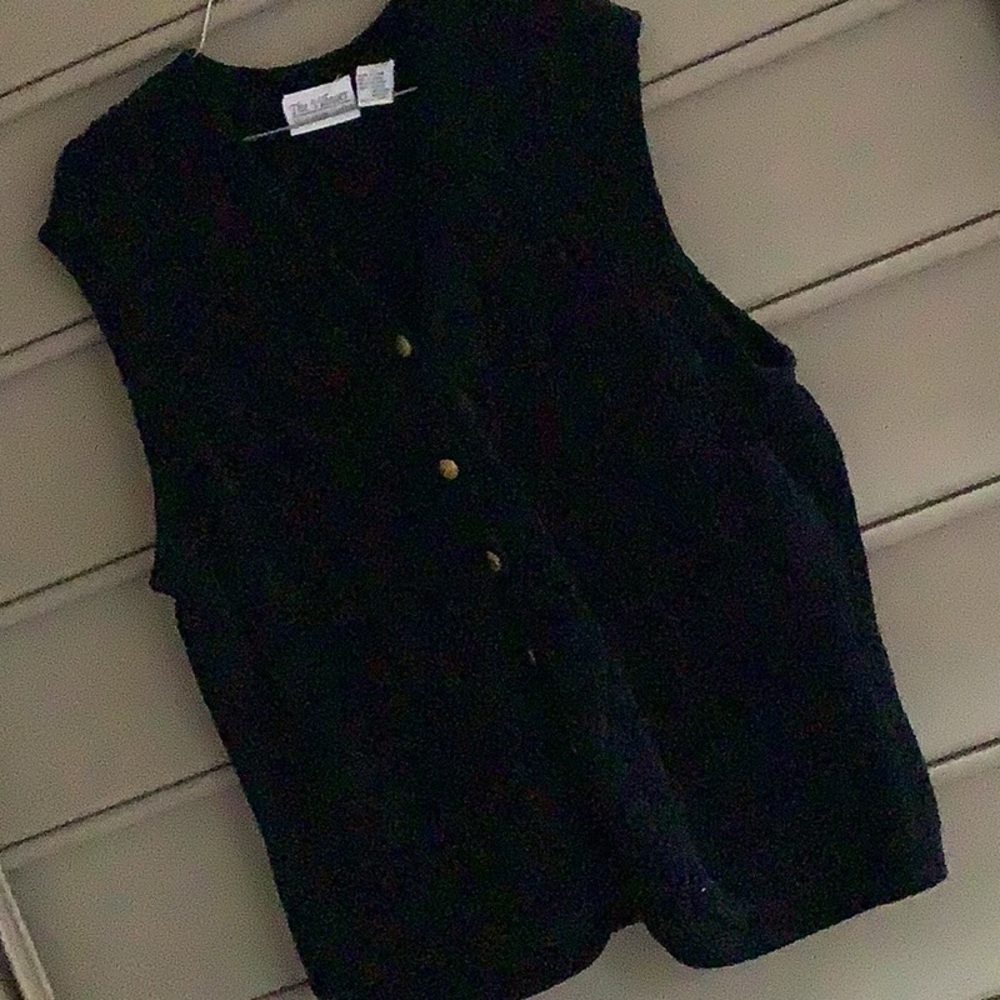 Black sweater vest Large The Villager Liz Claiborne